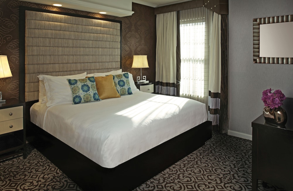 Superior Room, 1 King Bed - Photo 1