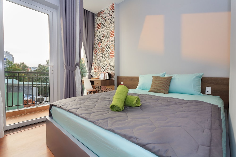 City Double Room, 1 Queen Bed, City View