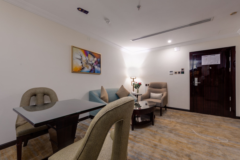 Business Studio Suite