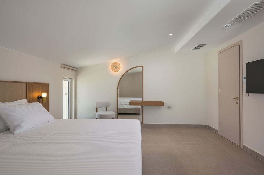 Beachcomber Suite - Beachfront with Private Pool - Photo 6