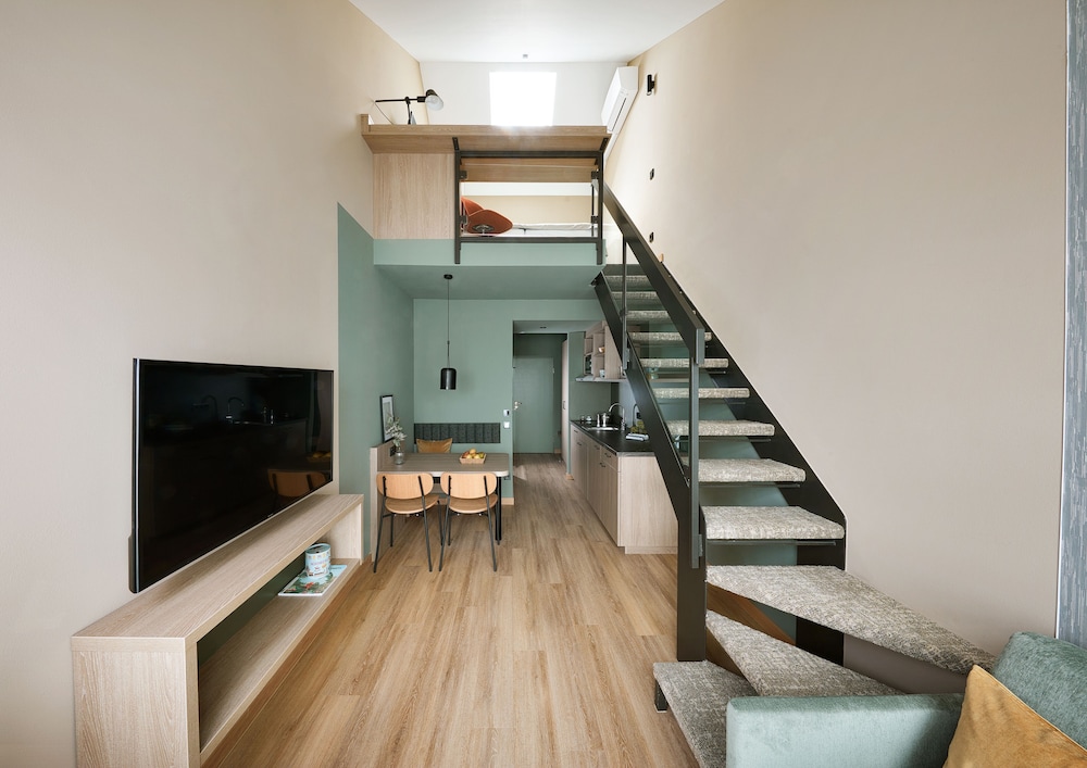 Superior Duplex photo 1