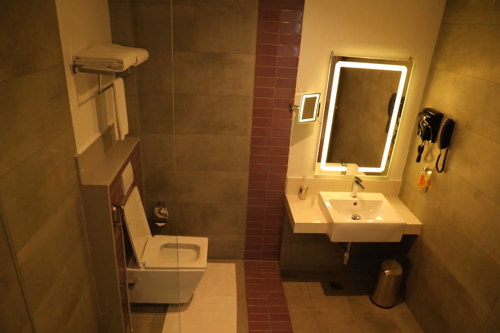 Connect Suite - Photo 6