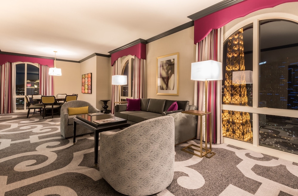 Bordeaux Charlemagne Suite King