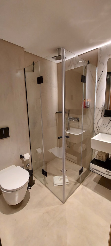 Standard Double Room - Photo 4