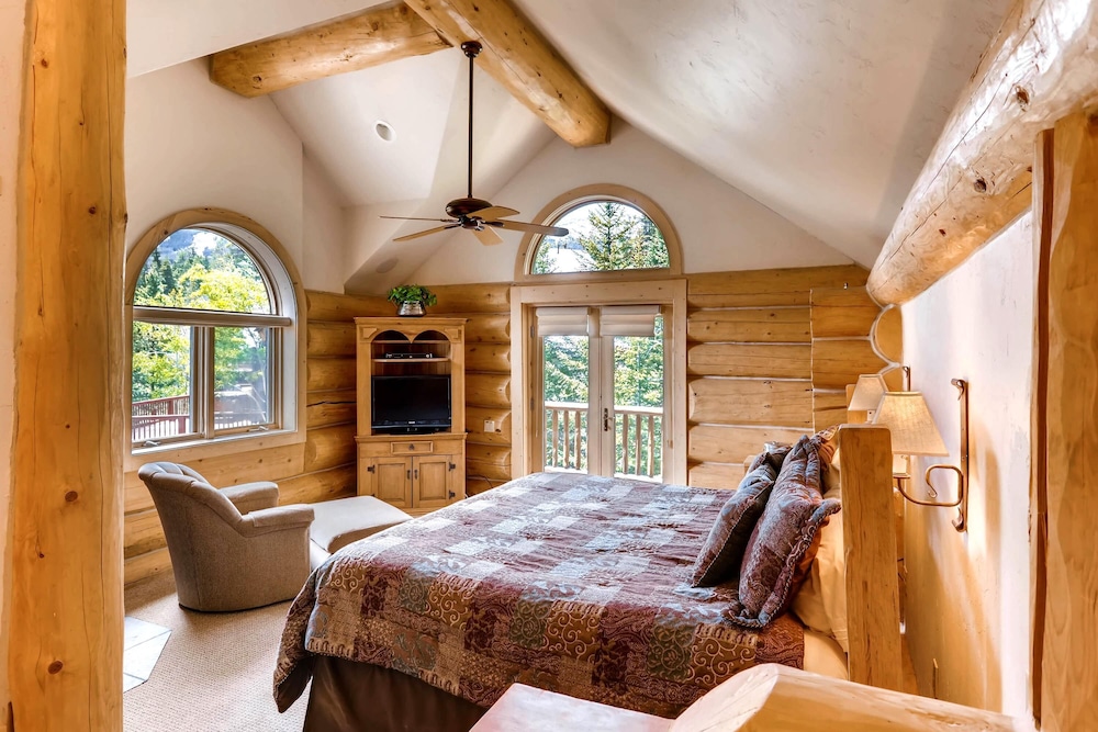 House, Multiple Beds (Clifton Lodge)