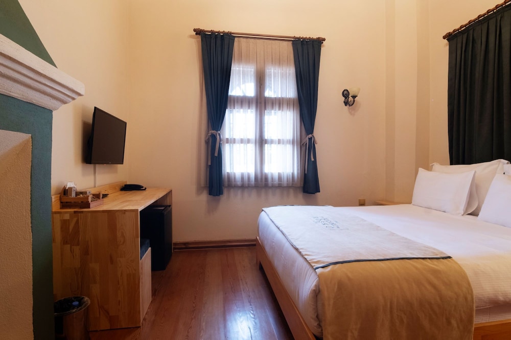 Standard Room - Photo 1