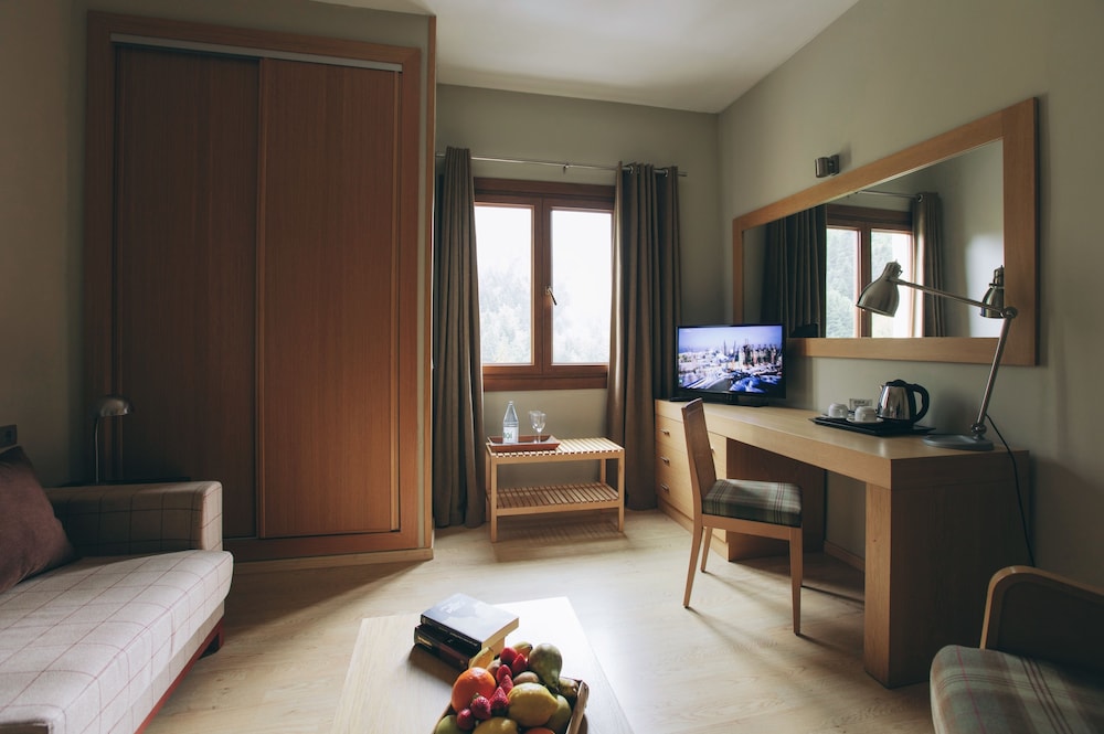 Suite - Photo 3