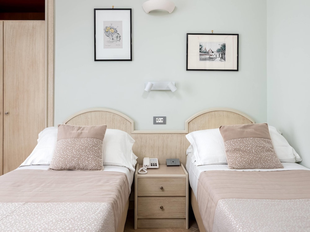 Room, Multiple Beds, Non Smoking