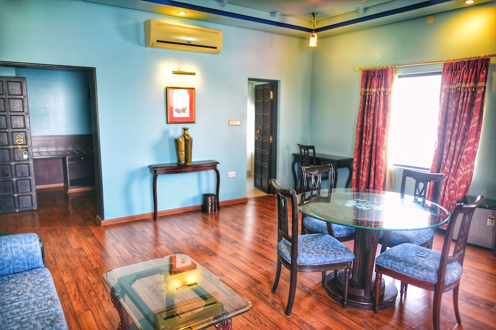 Palace Suite photo 2
