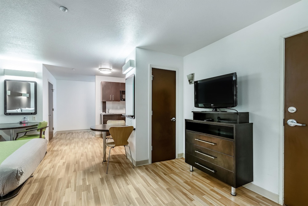 Deluxe Room, 2 Double Beds, Non Smoking, Kitchenette photo 3
