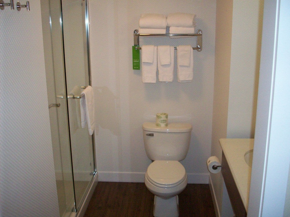 Room, 1 King Bed with Sofa bed, Non Smoking (Study) - Photo 9