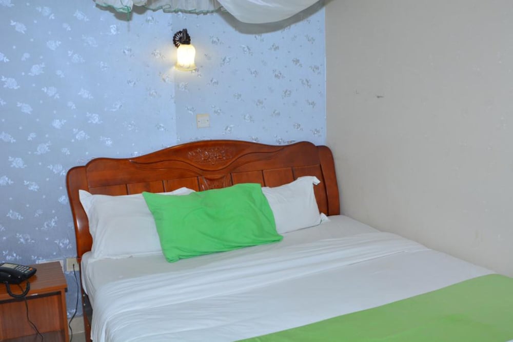 Standard Room photo 2