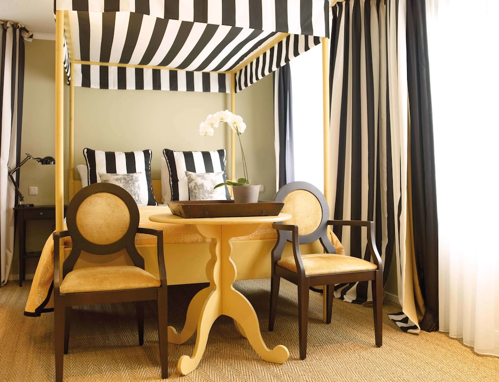 Comfort Double or Twin Room
