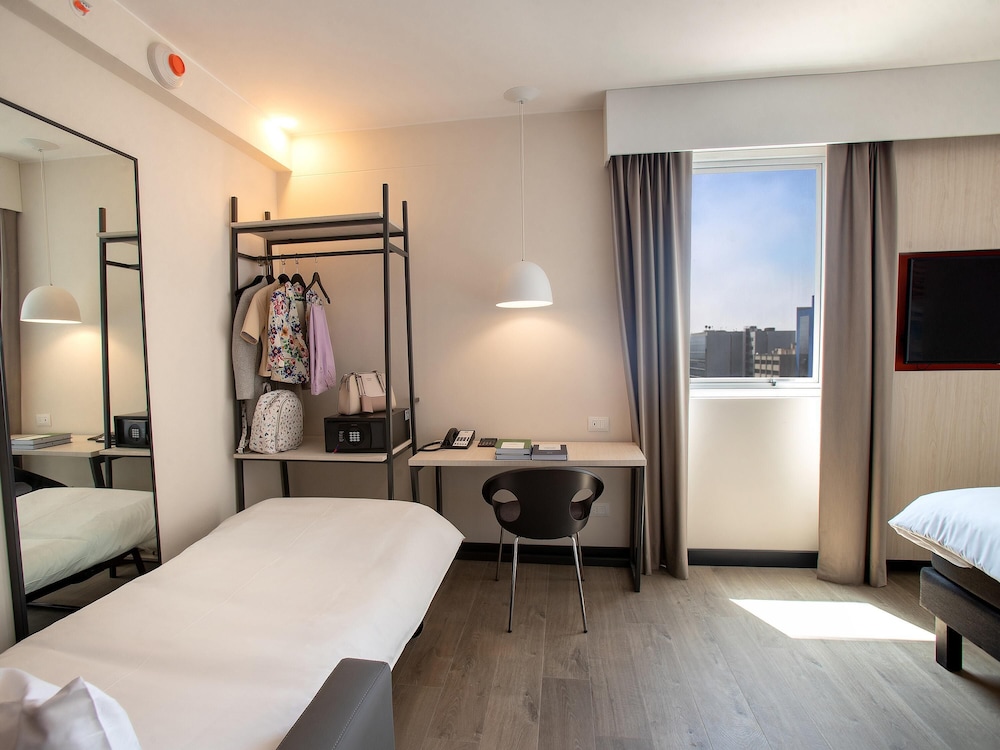 Room, Multiple Beds - Photo 2