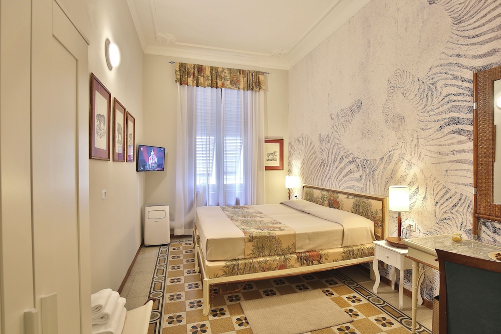 Economy Double Room photo 2