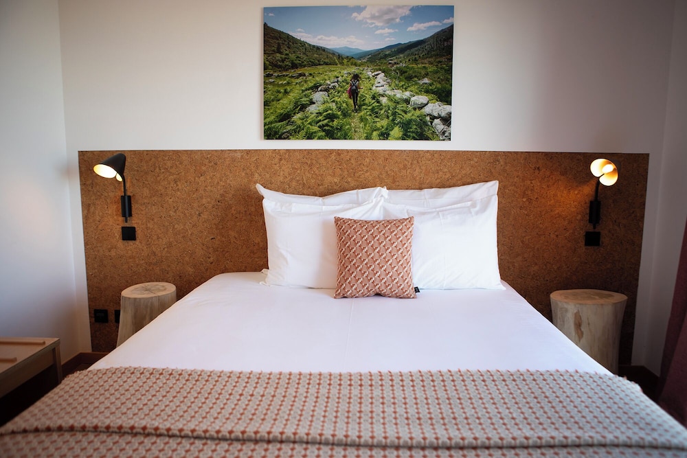Standard Double Room, Lake View photo 3
