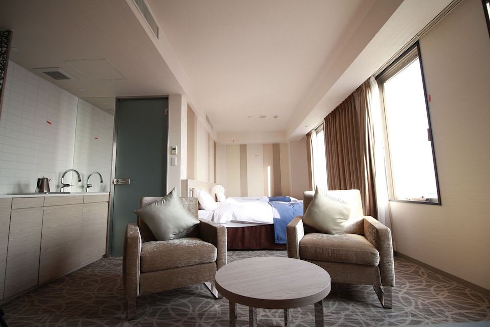 Deluxe Superior Twin Room, Non Smoking - Photo 4