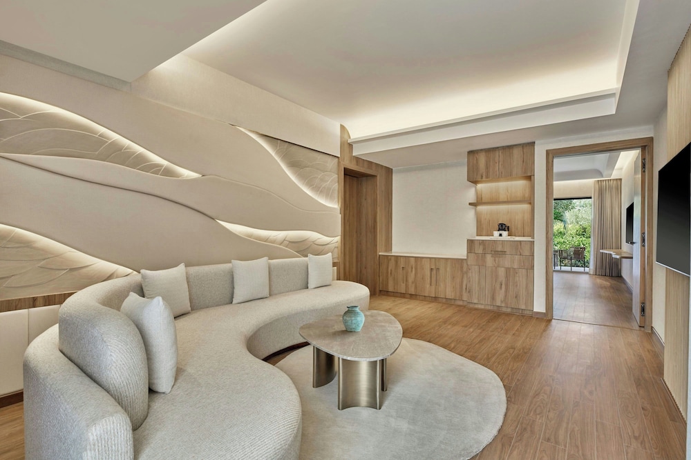 Luxury Villa, 2 Bedrooms, Balcony, Resort View