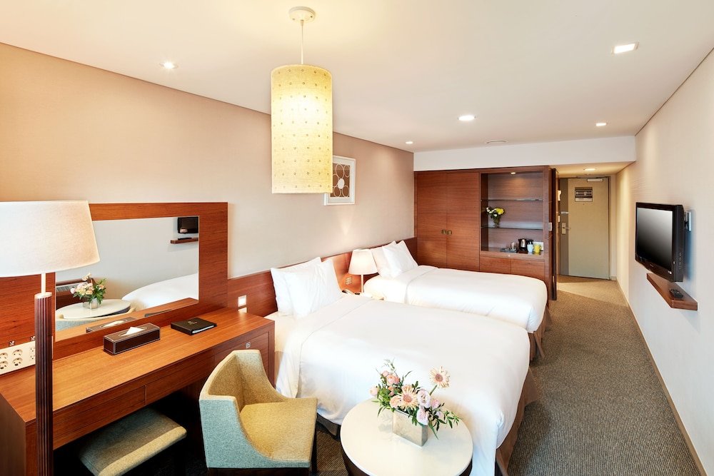 Standard Twin Room, Balcony - Photo 5