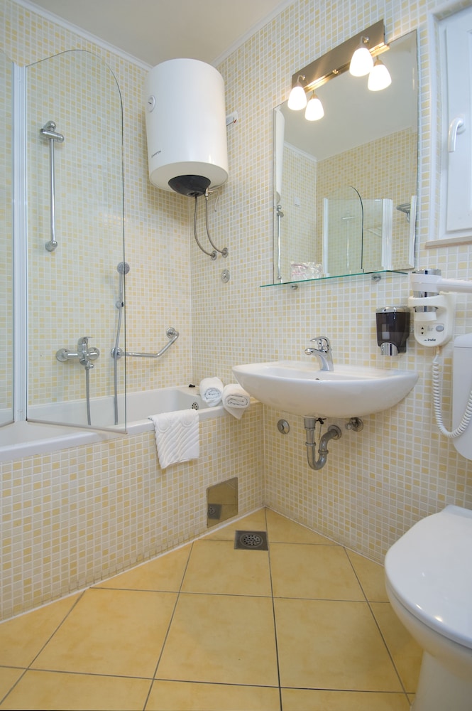 Standard Apartment, 2 Bedrooms photo 3