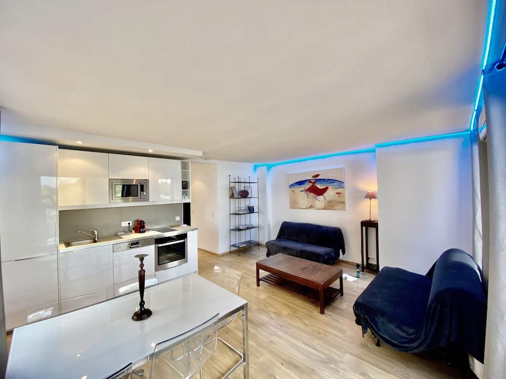 Apartment photo 3