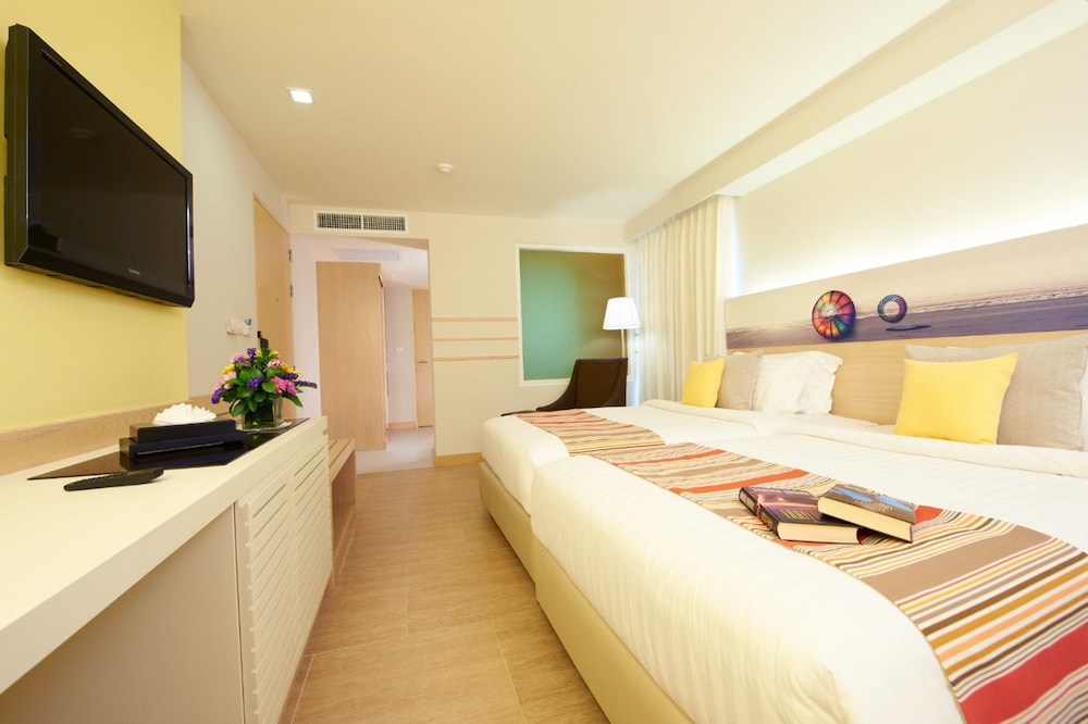 Family Triple Room, Ocean View photo 3