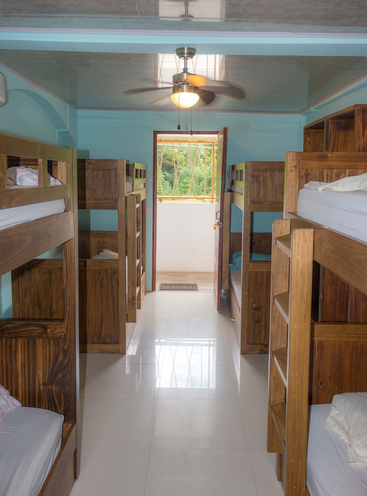 Economy Quadruple Room