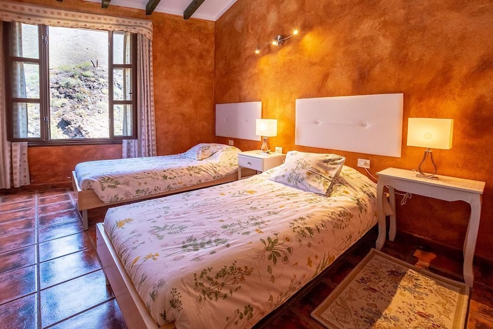 Casa Magma in Adeje With 2 Bedrooms and 1 Bathrooms, Zdjęcie 9