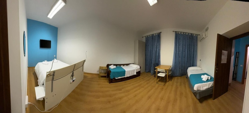 Deluxe Studio