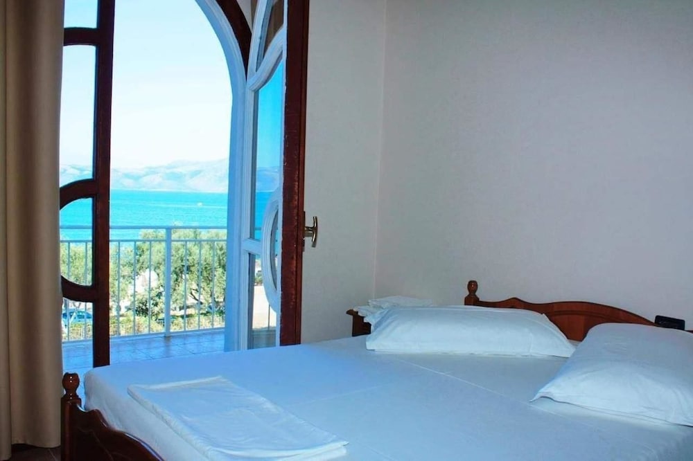 Panoramic Triple Room, Sea View