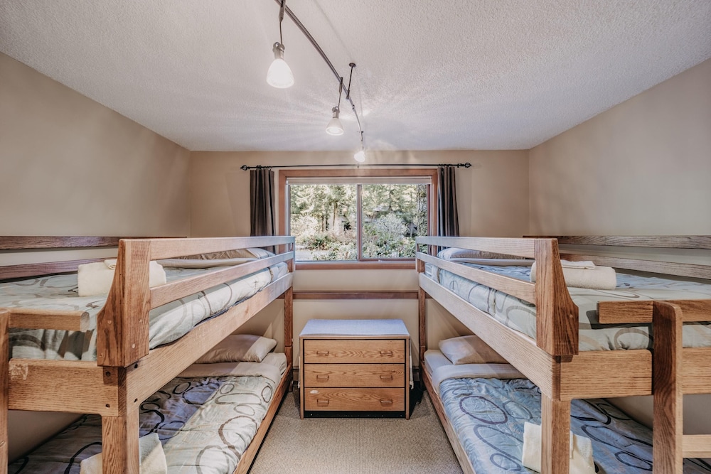 Apartment (3 Bedrooms)