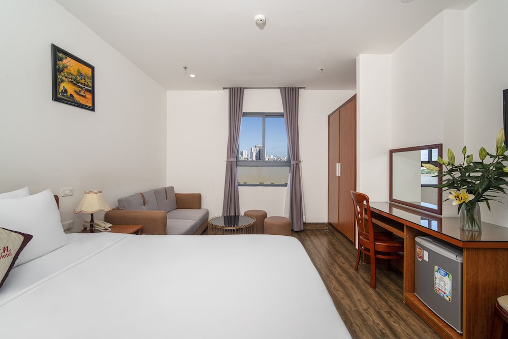 Deluxe Double Room, River View photo 2