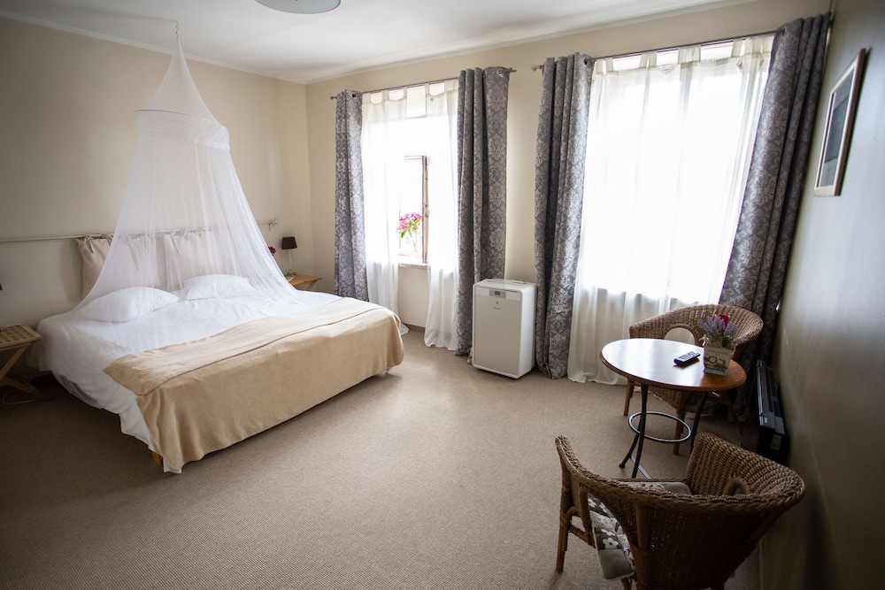 Deluxe Double or Twin Room photo 2