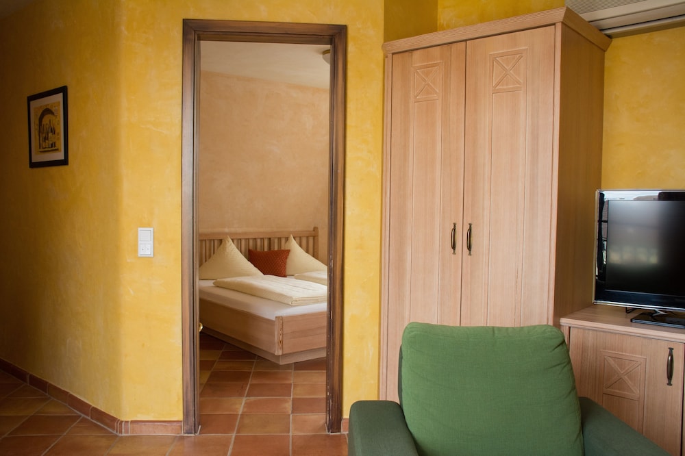 Standard Apartment - Photo 3