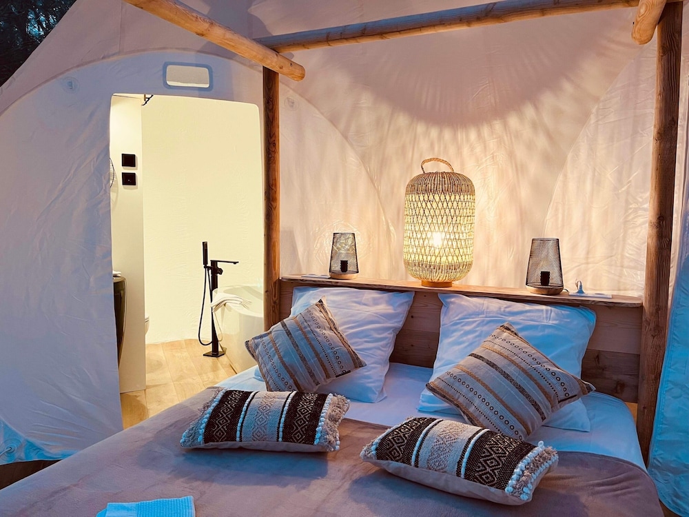 Panoramic Cabin, 1 Queen Bed, Non Smoking (Bulle en Plein Air) photo 3