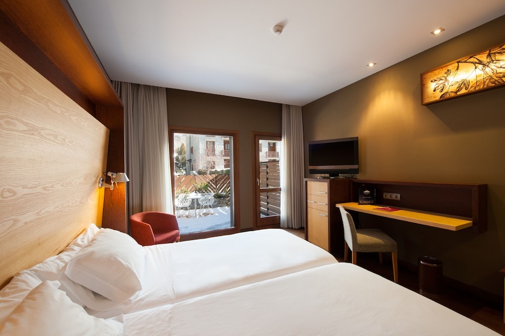 Standard Room, Terrace - Photo 4