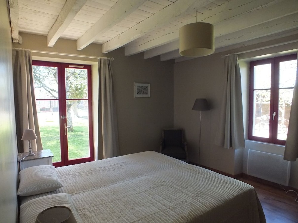 Deluxe House, 4 Bedrooms, Private Pool, Garden View photo 2