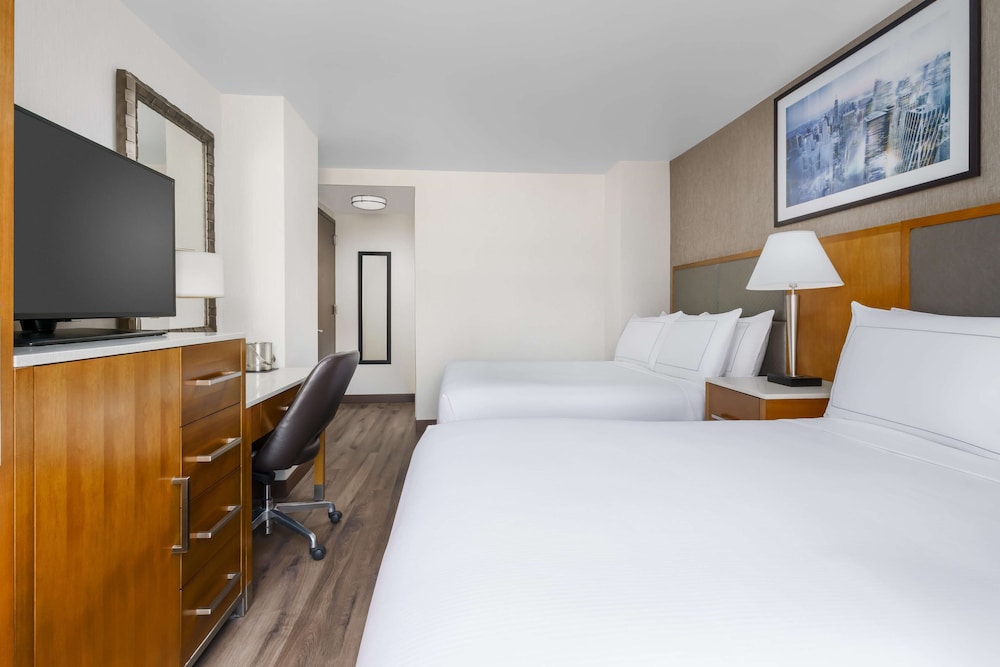 2 Double Beds Empire State Building View photo 2