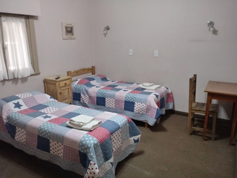 Classic Twin Room photo 1