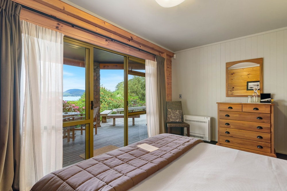 Lodge Suite, 1 Bedroom, Ensuite, Lake View