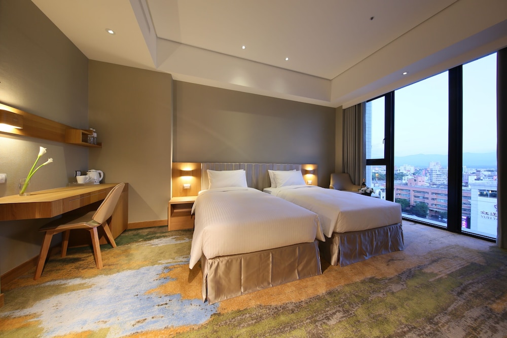 Deluxe Twin Room photo 3