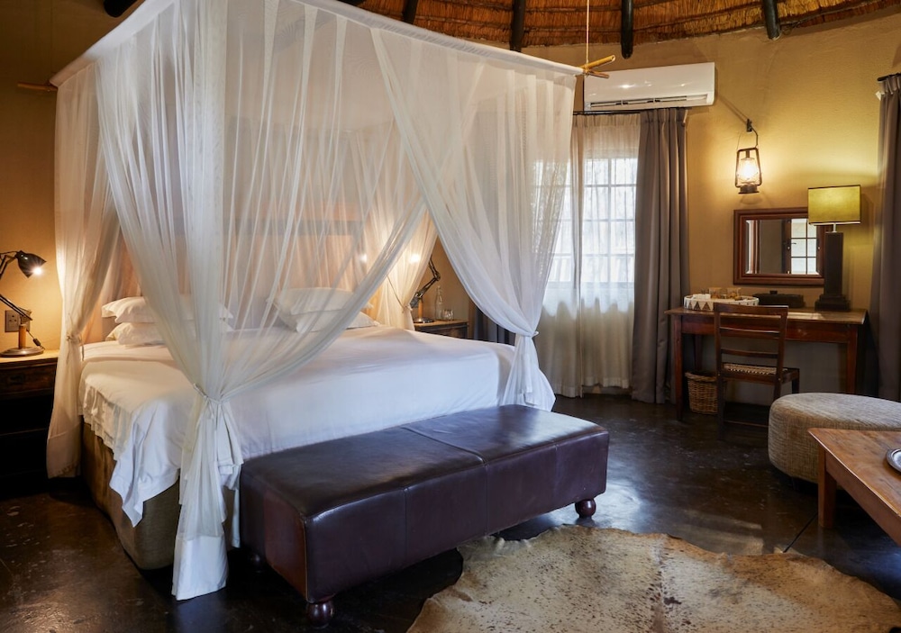 Luxury Bush Bungalow photo 3