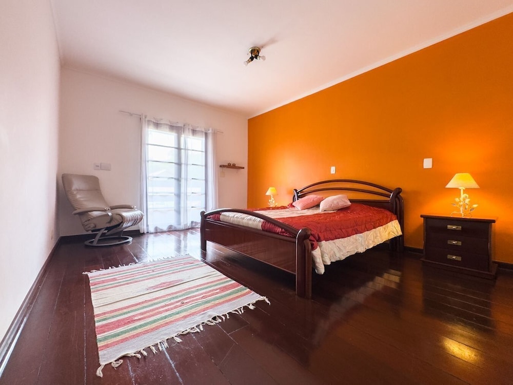 Villa photo 2