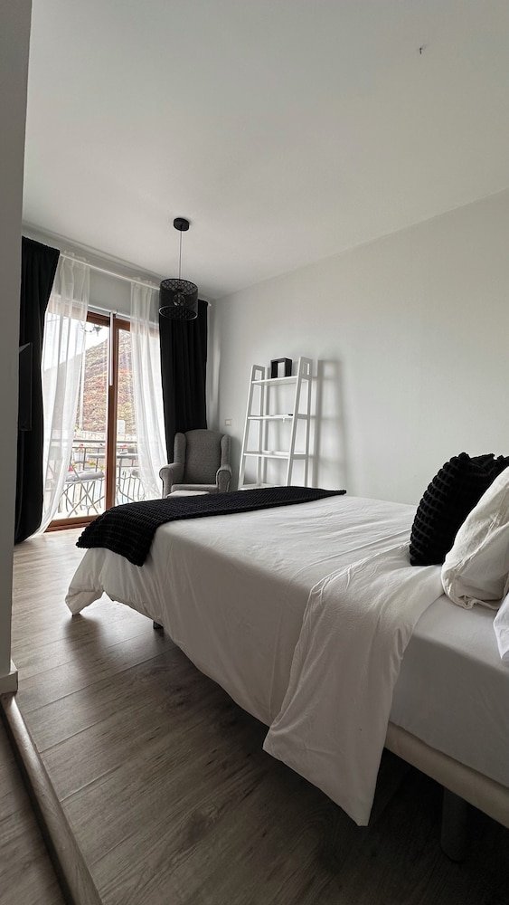 Double Room, Balcony