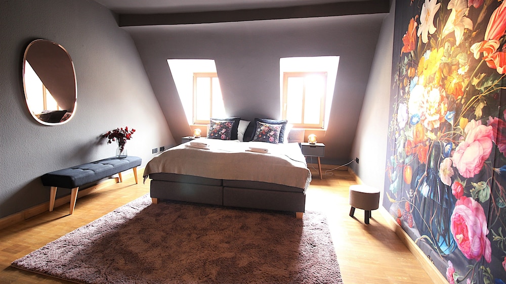 Grand Room (The George 32) photo 1