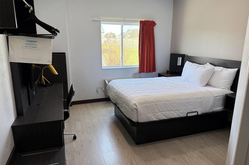 Room, 1 Queen Bed, Non Smoking - Photo 1
