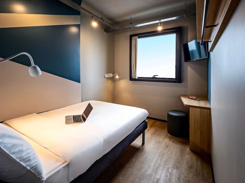 Standard Room, 1 Double Bed with Sofa bed photo 1