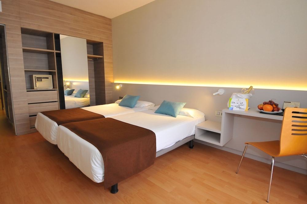 Classic Twin Room, Mountain View