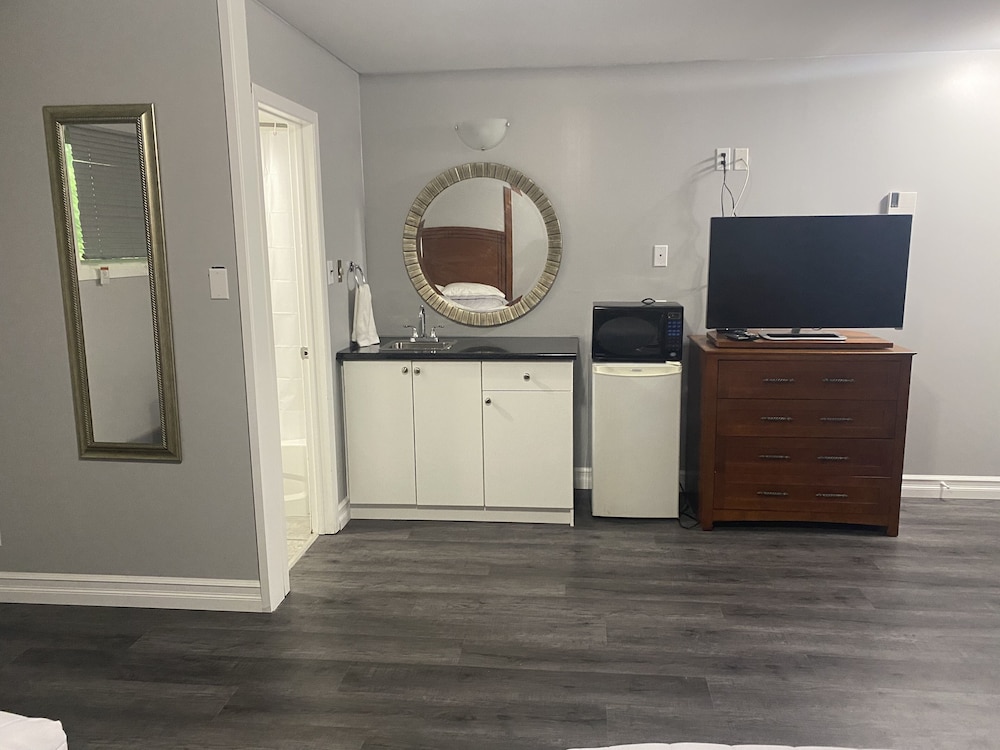 Basic Double Room photo 1