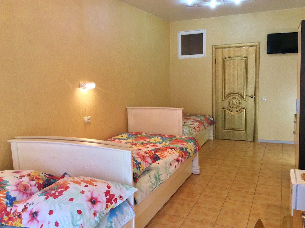 Standard Triple Room photo 2